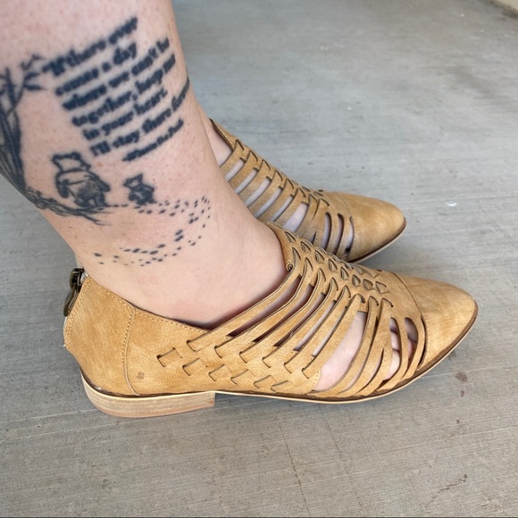 Camel Brown Slit Cut Out Cage Woven Ankle Flats Booties - Picture 2 of 9